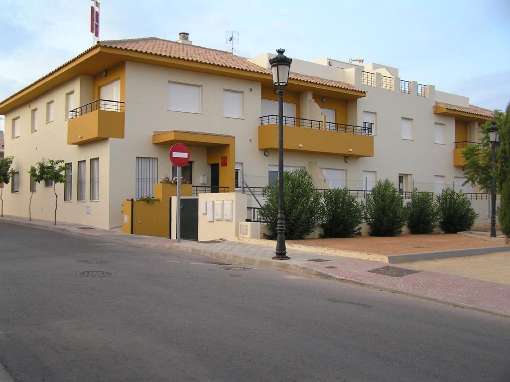 إسبارتيناس Apartamentos Turisticos Los Girasoles المظهر الخارجي الصورة